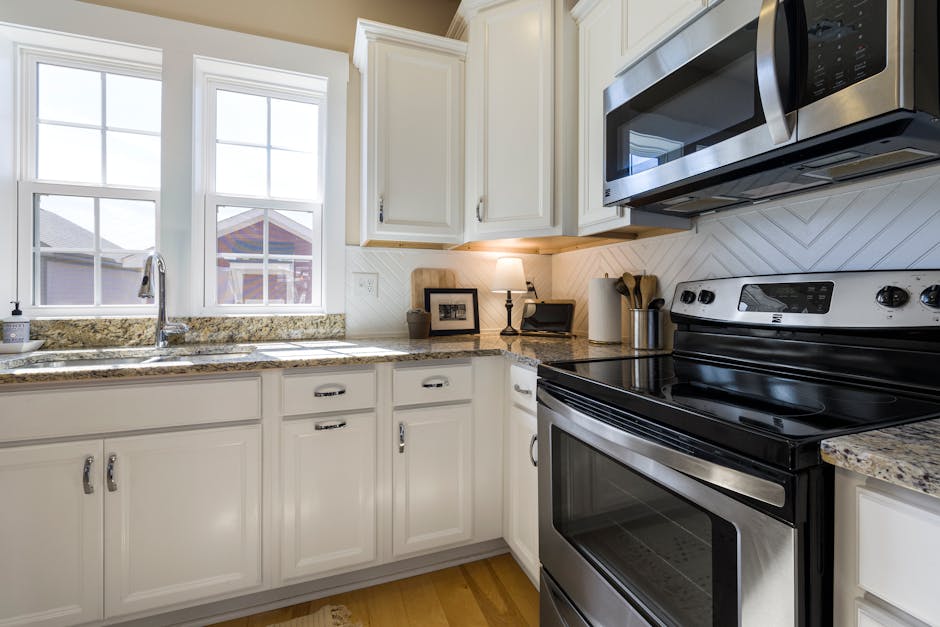 Essential Factors to Consider When Choosing a Black Range Hood for Your Kitchen